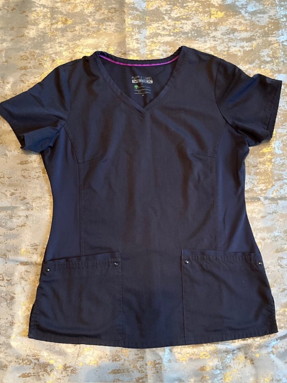 Healing Hands Purple Label Yoga Juliet Scrub Top Gray Style 2245 MEDIUM Pockets